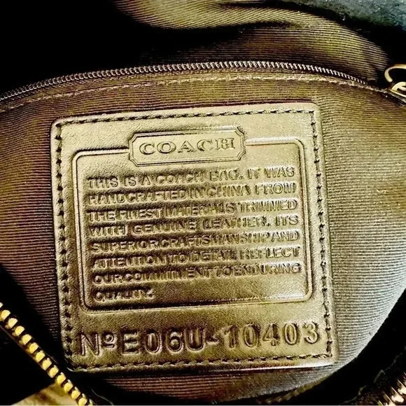 Vintage COACH Soho Slim Duffle Signature C Logo Jacquard Canvas Fabric & Leather - Picture 10 of 12